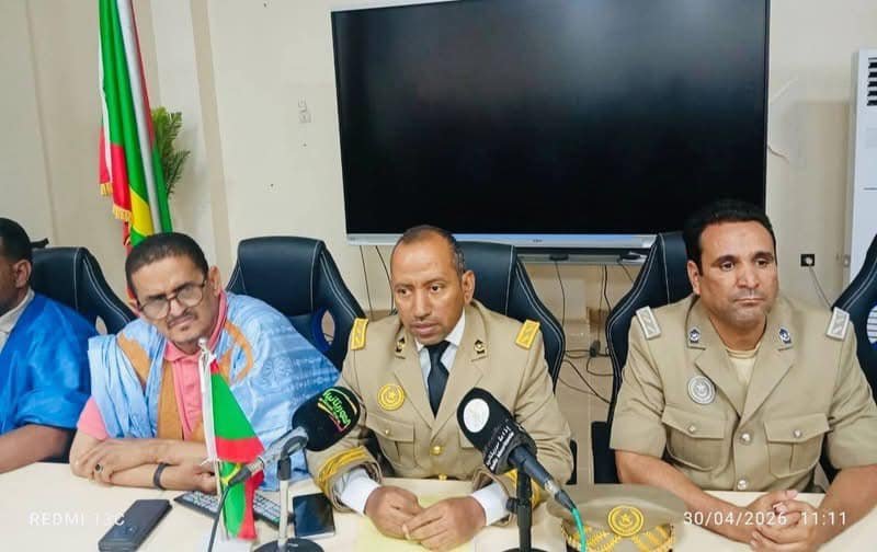 والي لبراكنه ورئيس الجهة يشرفان بمدينة ألاك على إطلاق برنامج التحويلات النقدية لصالح الأسر المتعففة